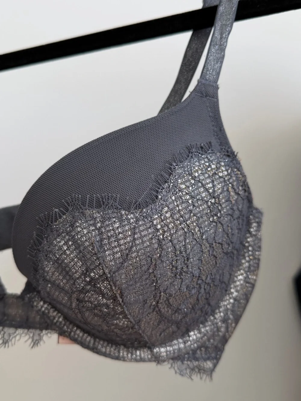 Victoria's Secret Charcoal Lace Push-Up Bra - Picture 3 of 4